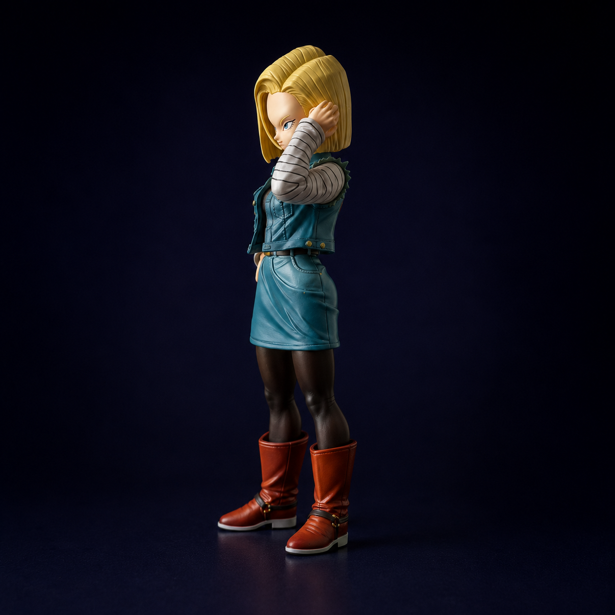 Dragon Ball Z Android 18 1:12 Scale Collectible Action Figure